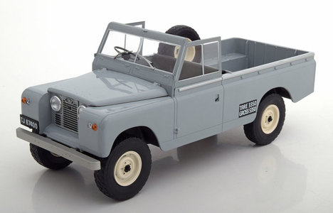 MCG 1:18 1959 Land Rover 109 Pick Up Series II, Right Hand Drive in Grey