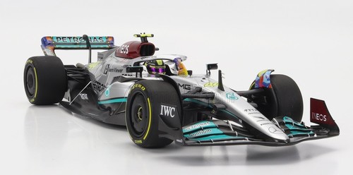 Minichamps 1:18 Mercedes-AMG Petronas W13E #44 Lewis Hamilton Miami 2022