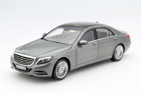 NOREV 1:18 2013 Mercedes S-Class Limousine in Silver