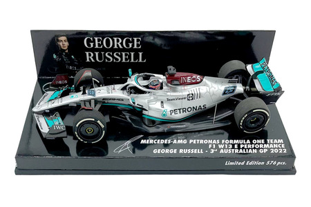 MINICHAMPS 1:43 Mercedes-AMG F1 W13 E Performance #63 George Russell 3rd Australian GP 2022
