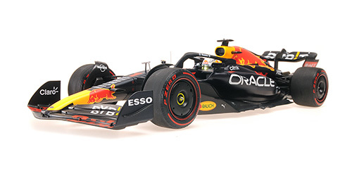 Minichamps 1:18 Oracle Red Bull RB18 Max Verstappen WINNER Hungary GP 2022
